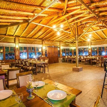 B&B Otantik Tas Ev 3*