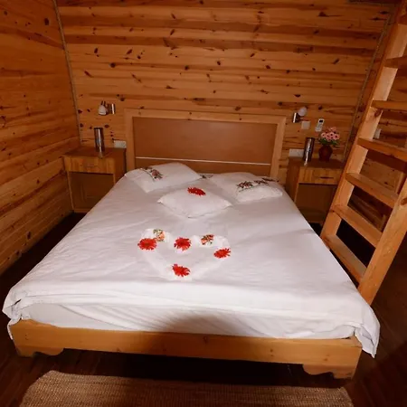 Otantik Tas Ev B&B 3*