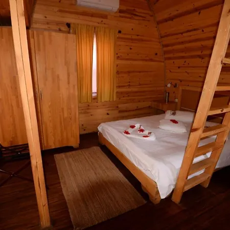 Otantik Tas Ev B&B
