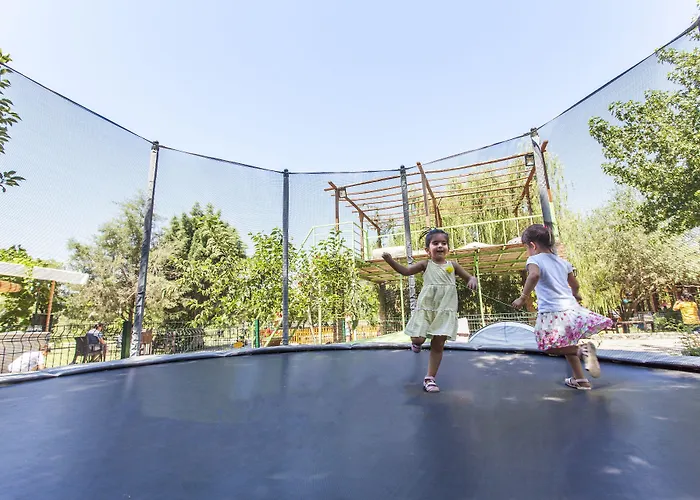 Otantik Tas Ev Bed & Breakfast Dalaman