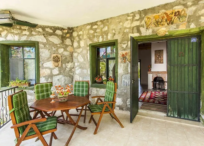 Bed & Breakfast Otantik Tas Ev