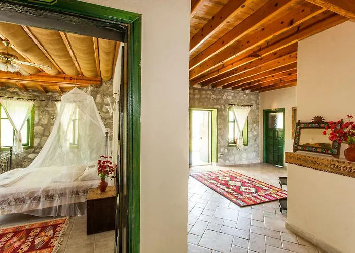 Oda ve Kahvaltı Otantik Tas Ev Dalaman