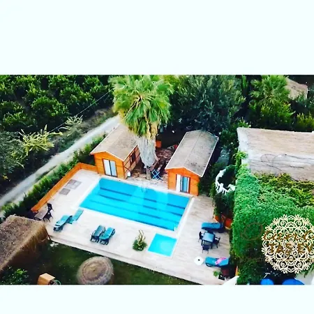 أوتانتيك تاس إيف فندق مبيت وإفطار دالامان