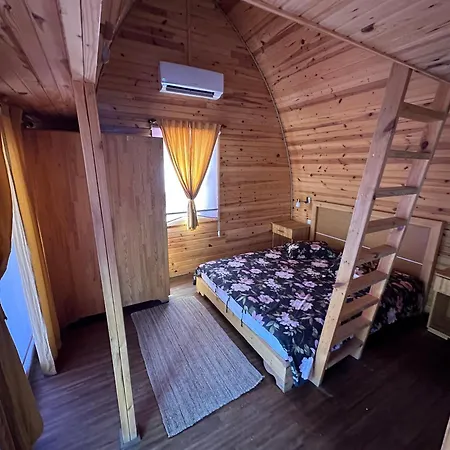 Couette-café Otantik Tas Ev