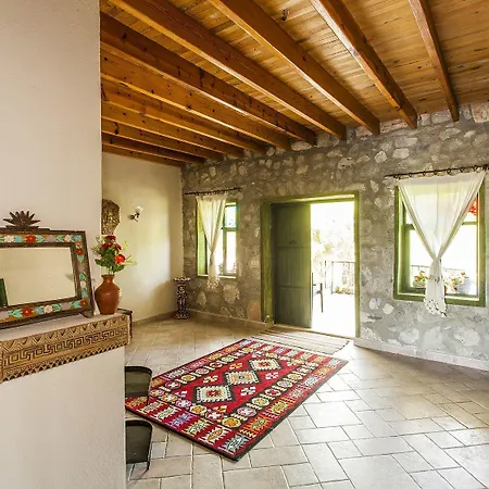 فندق مبيت وإفطار أوتانتيك تاس إيف