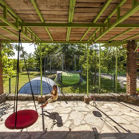 أوتانتيك تاس إيف فندق مبيت وإفطار