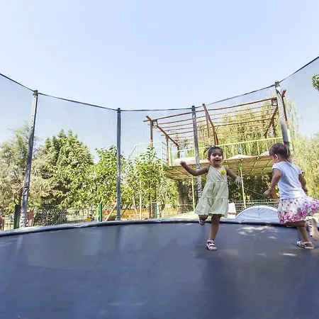 أوتانتيك تاس إيف فندق مبيت وإفطار دالامان