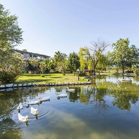 أوتانتيك تاس إيف فندق مبيت وإفطار