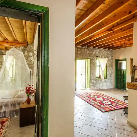 Couette-café Otantik Tas Ev Dalaman