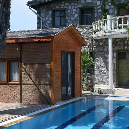 Oda ve Kahvaltı Otantik Tas Ev Dalaman