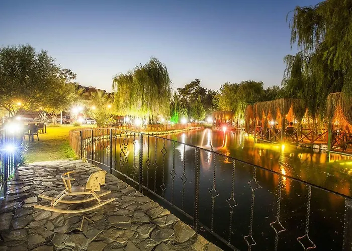 Otantik Tas Ev Bed & Breakfast Dalaman