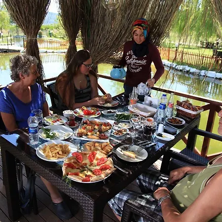 Otantik Tas Ev ダラマン