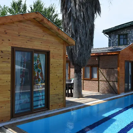 Otantik Tas Ev ベッド・アンド・ブレックファスト